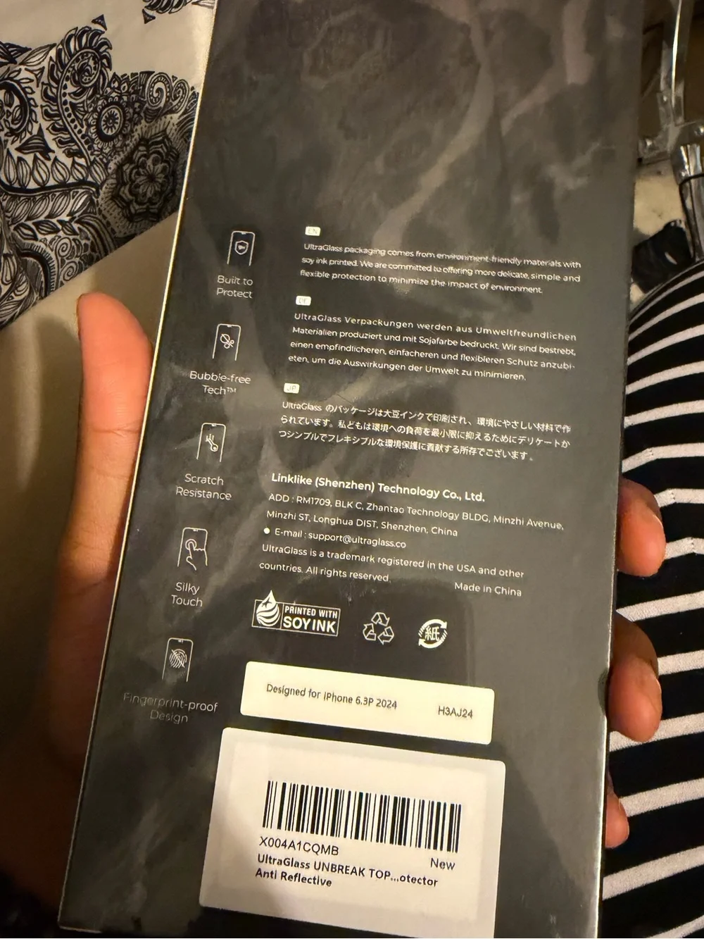 UltraGlass Screen Protector - Black Packaging